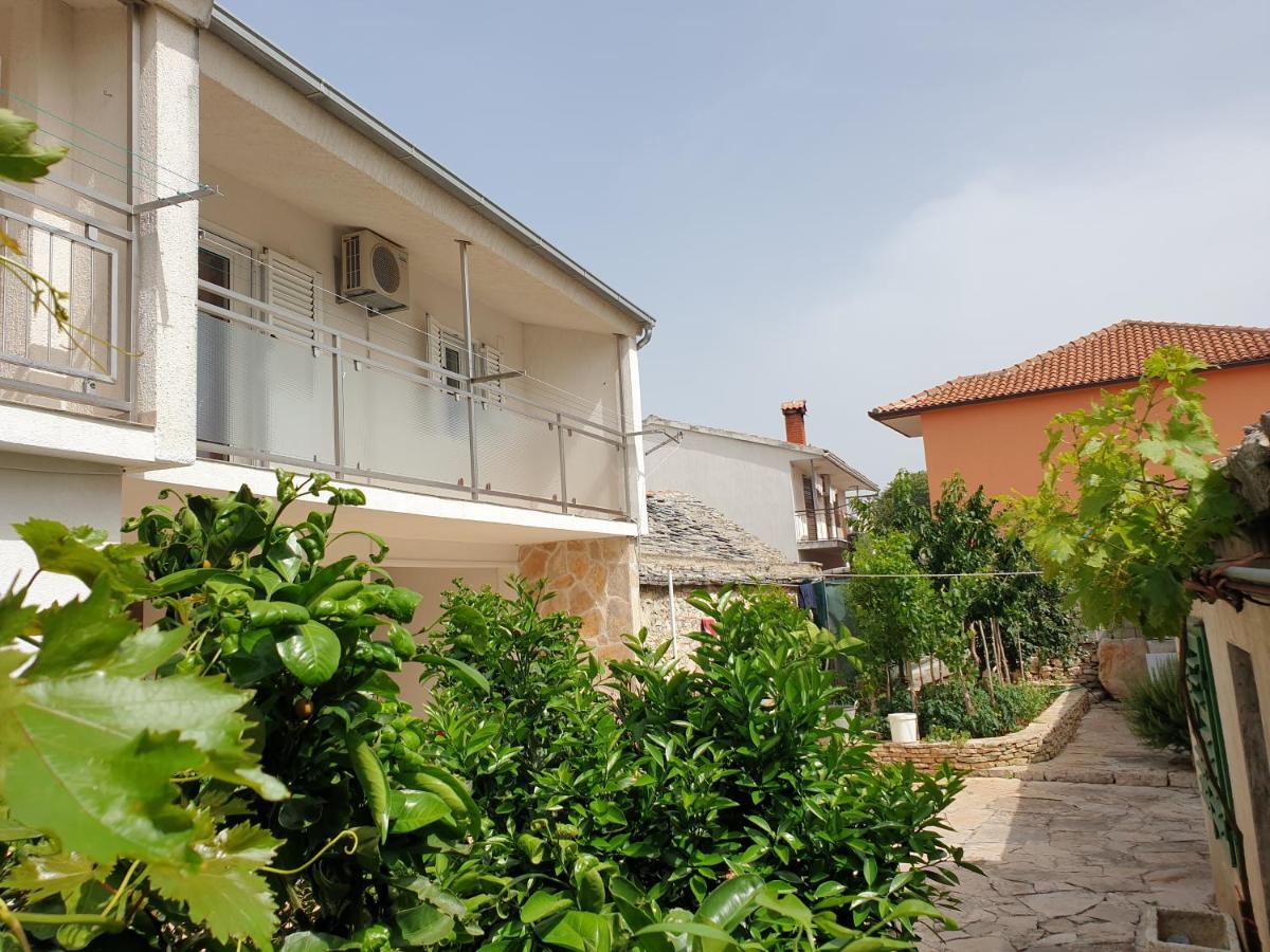 The Heart Of Dalmatia Apartment พรีมอชเตน ภายนอก รูปภาพ